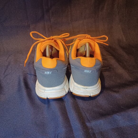 Nike Revolution 2 Gray Orange Silver Running Shoes Size 12 - Picture 3 of 7